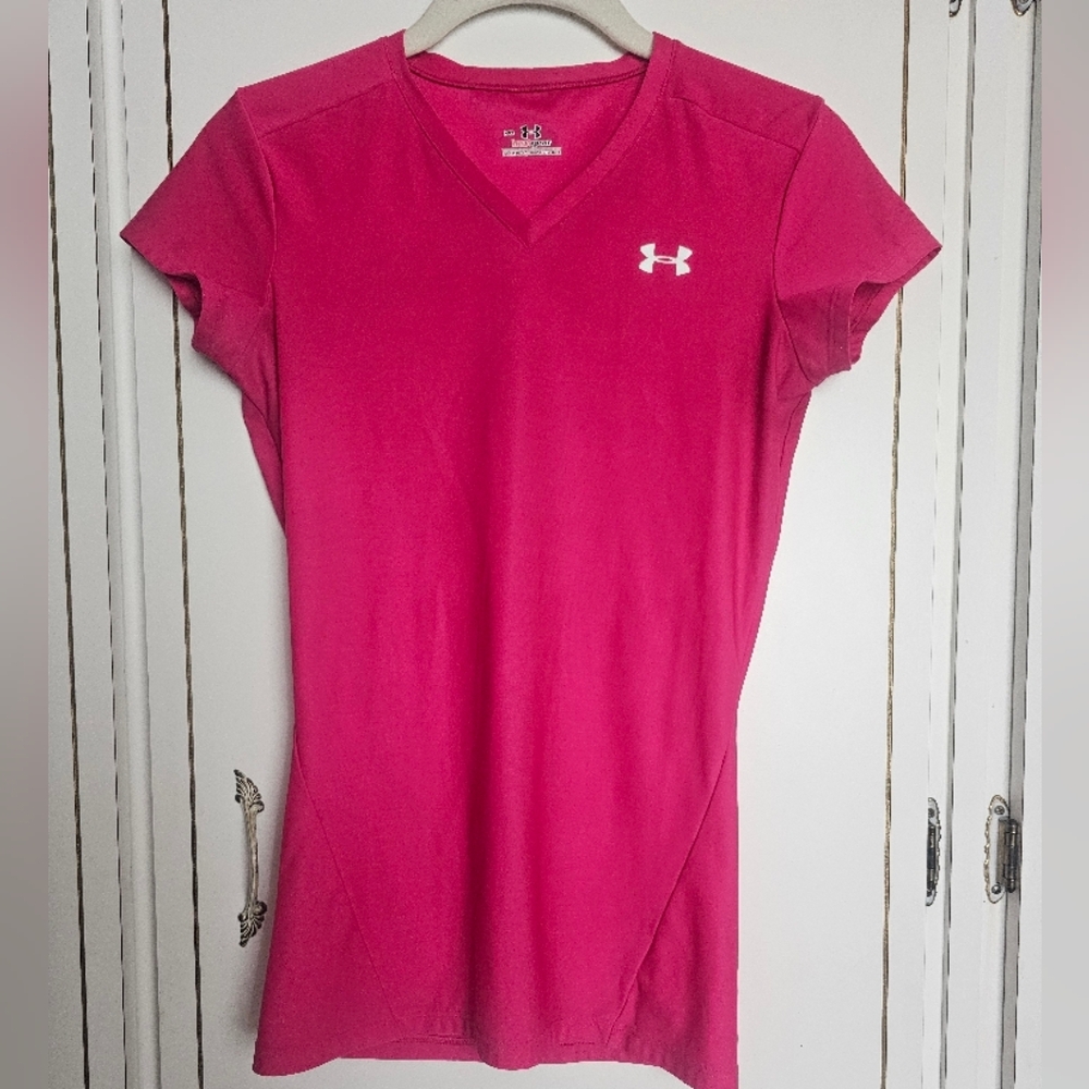 Under Armour Women's Pink V-Neck Top